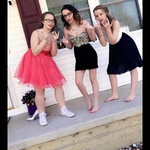 Meet your Posher, Abeni